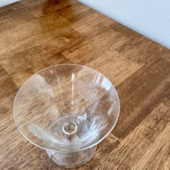 Set of 6 Vintage Etched Cornflower Coupe or Cocktail Glasses – Mid-Century Elega - Picture 9 of 9